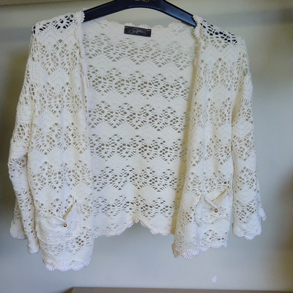 White short cardigan
